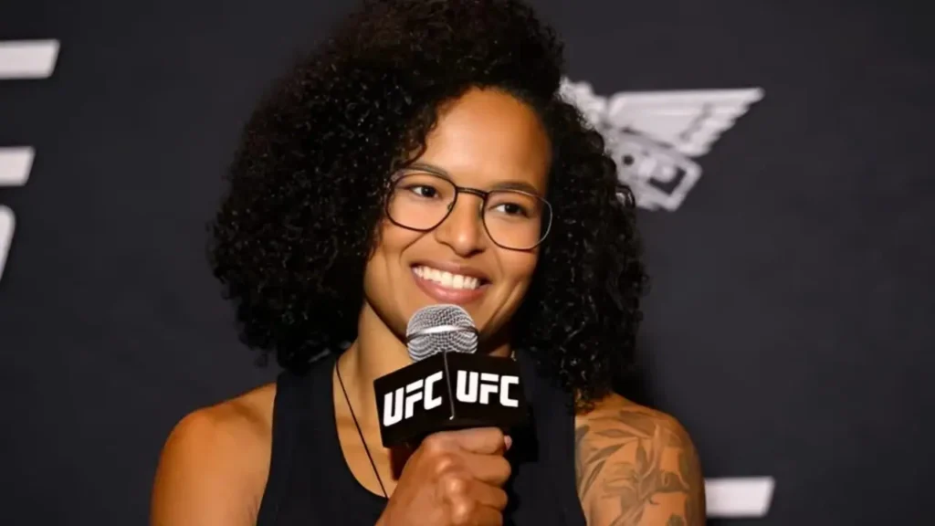 Karine Silva Height, Age, Family, Fights, Biography