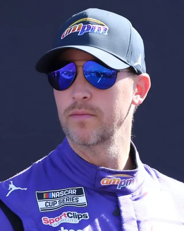 Denny Hamlin Height, Age, Wife, Net Worth And More