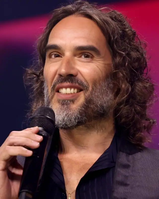 Russell Brand Height, Age, Wife, Movies, Net Worth And More