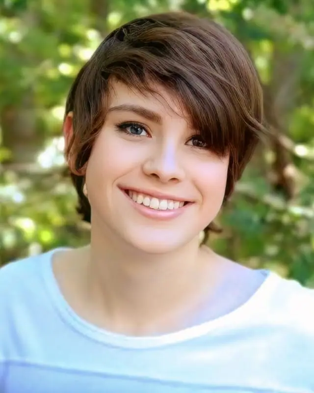 Alexis Lewis Age, Height, Family, Biography And More