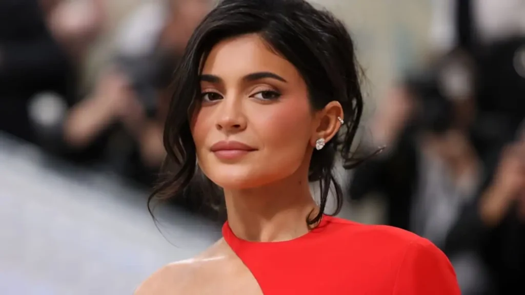 Kylie Jenner Age, Height, Husband, Net Worth And More