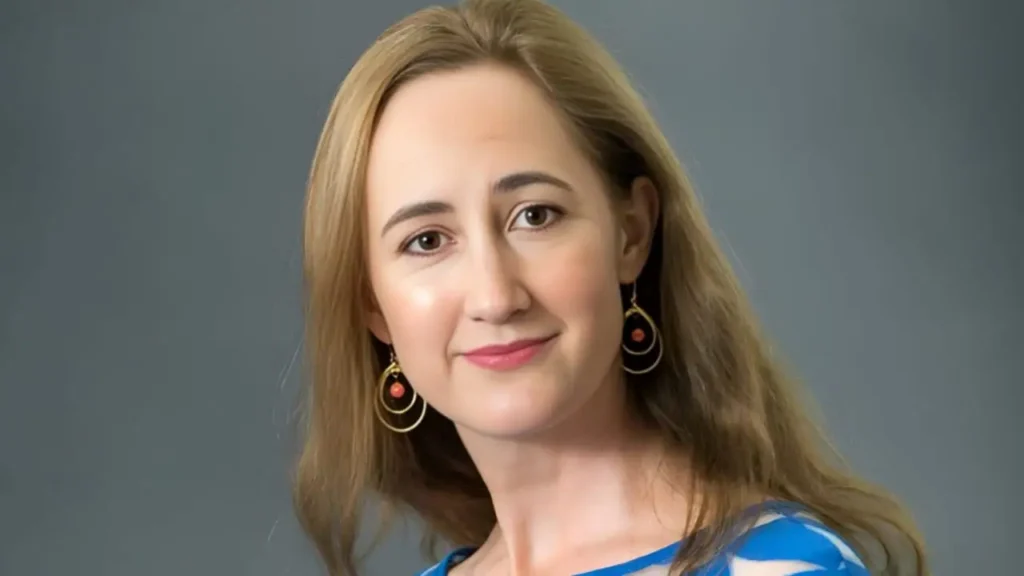 Sophie Kinsella Height, Age, Husband, Net Worth And More