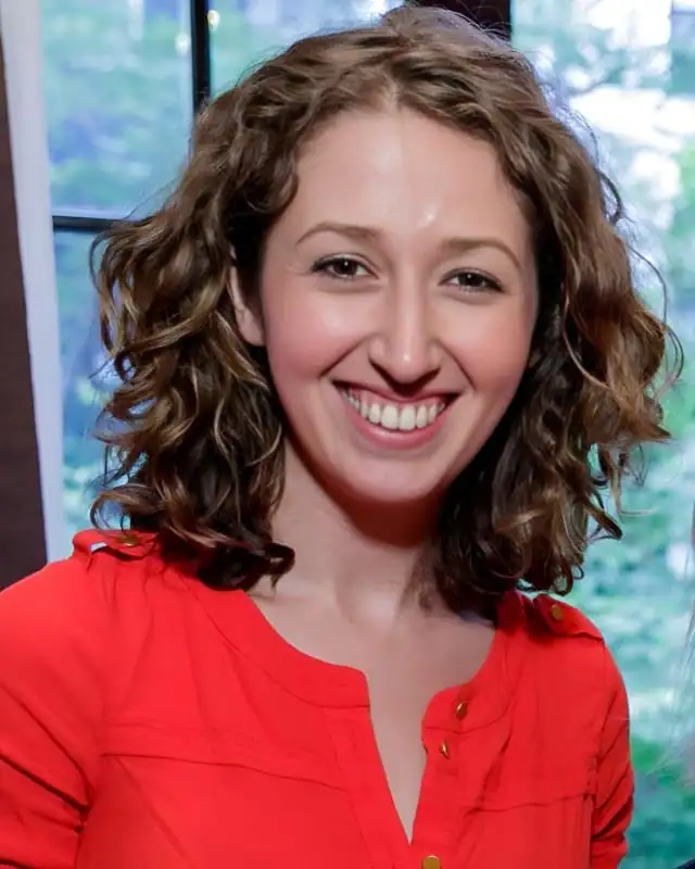 Brooke Nevils Age, Height, Husband, Net Worth And More