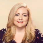 Colleen Hoover Age, Height, Wife, Net Worth And More