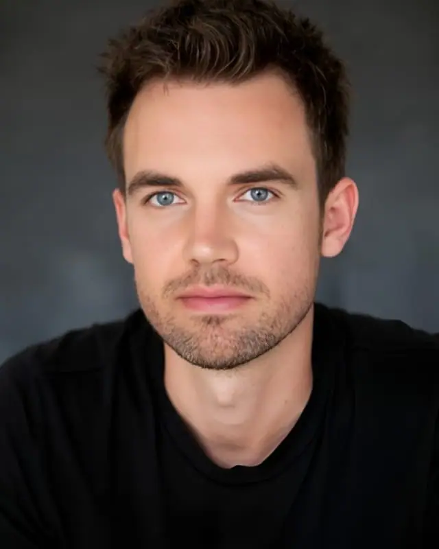 Tyler Hilton Age, Height, Wife, Songs, Net Worth And More