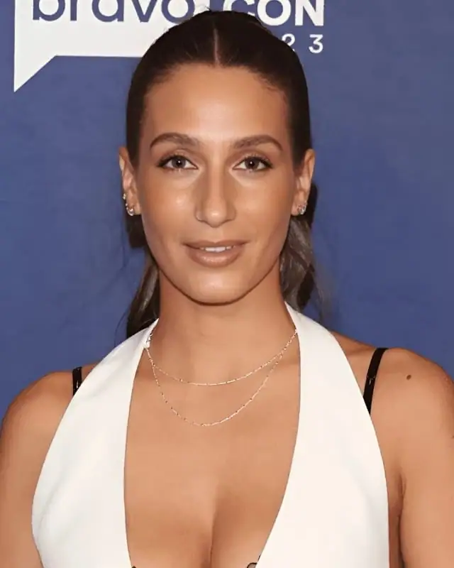 Amanda Batula Height, Age, Affairs, Net Worth And More