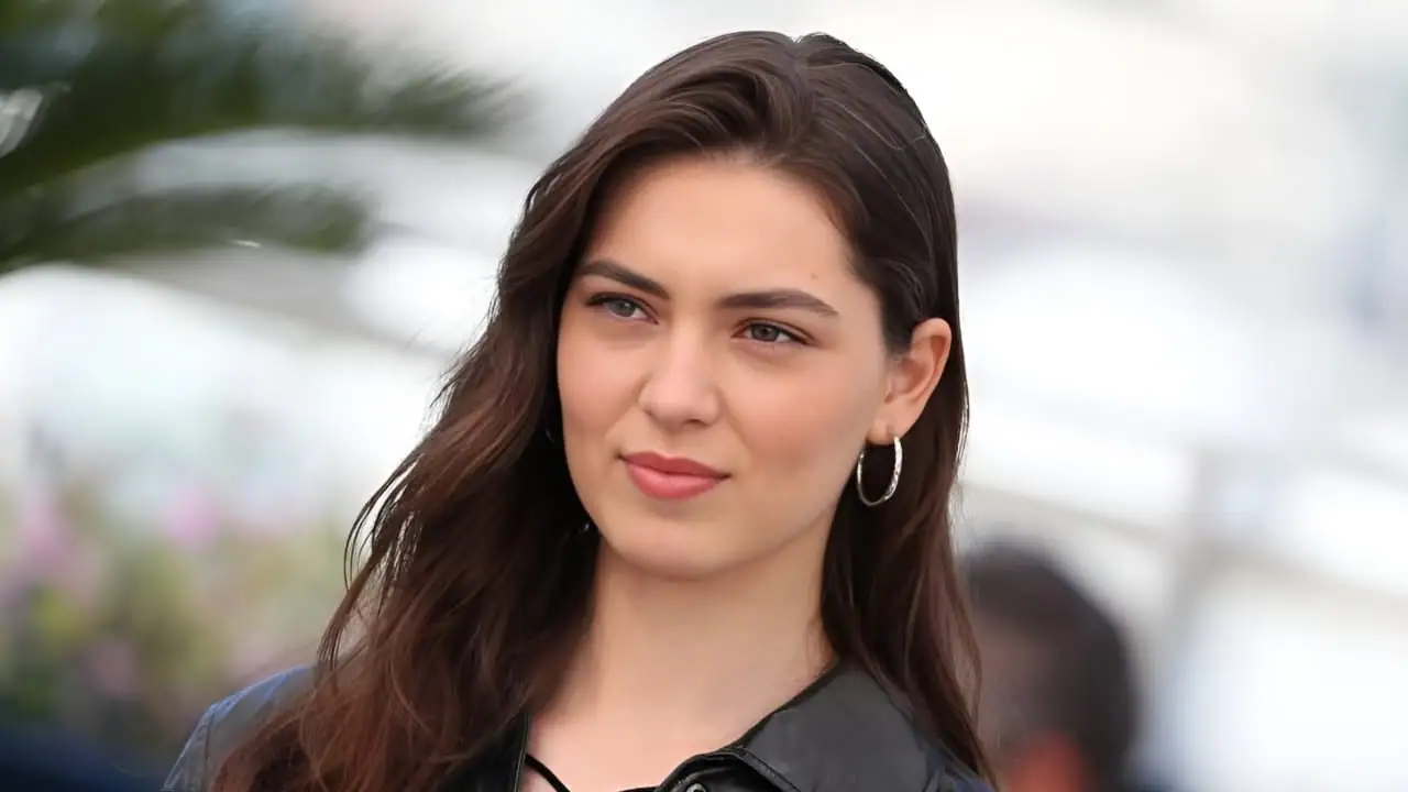 Anamaria Vartolomei Age, Height, Movies, Net Worth And More »
