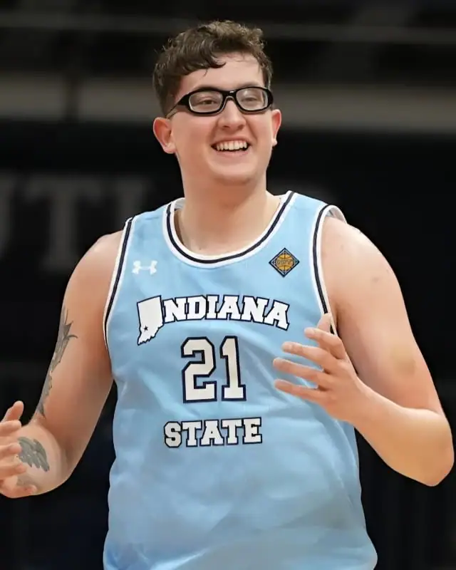 Robbie Avila Age, Height, Family, Stats, Net Worth And More