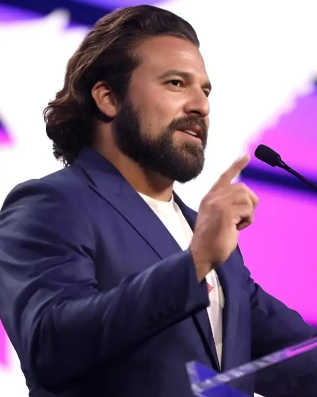 Brandon Herrera Age, Height, Wife, Net Worth And More