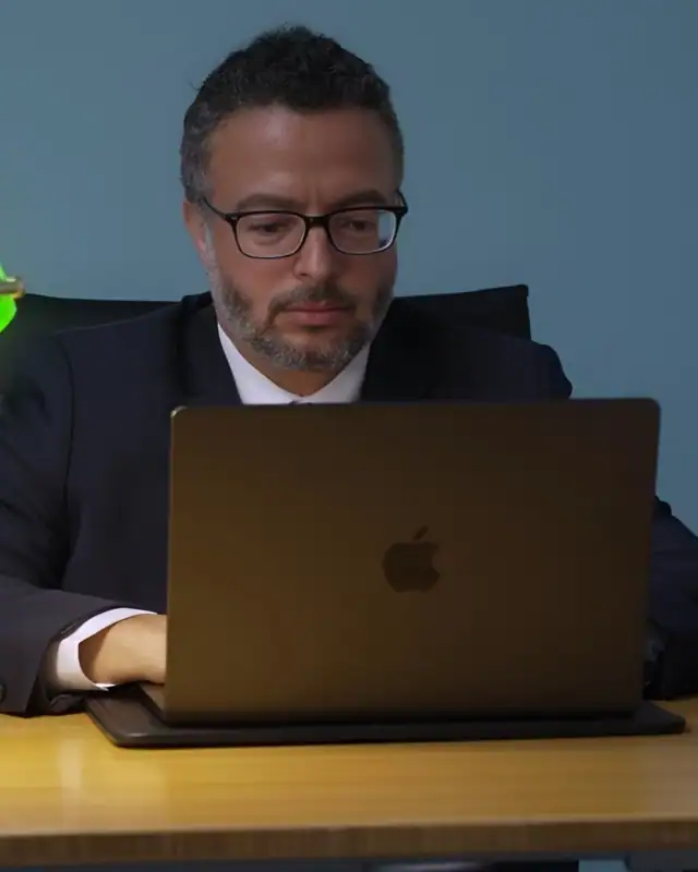 Erez Reuveni Age, Height, Wife, Net Worth And More