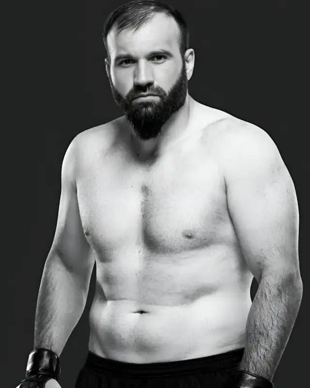 Azamat Murzakanov Height, Age, Wife, Net Worth And More