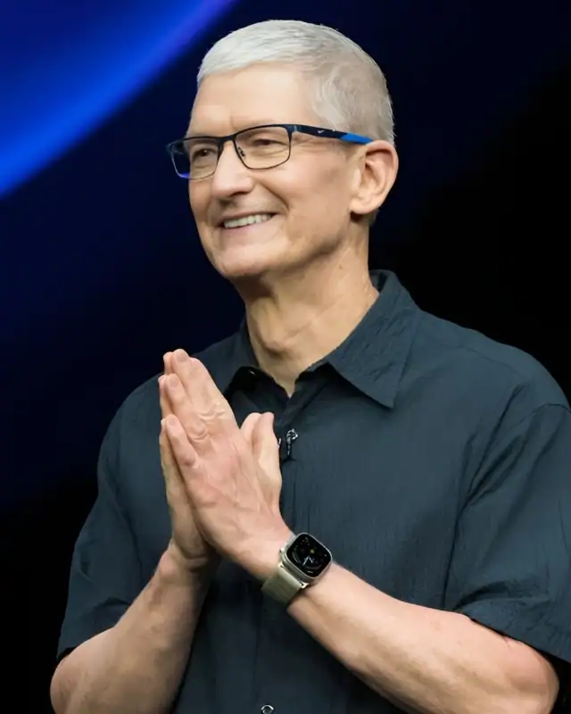 Tim Cook Age, Height, Affairs, Kids, Net Worth And More