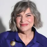 Mindy Cohn Bio, Age, Height, Husband, Net Worth And More