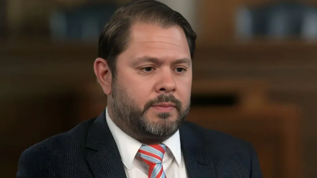 Ruben Gallego Height, Age, Wife, Career, Net Worth And More
