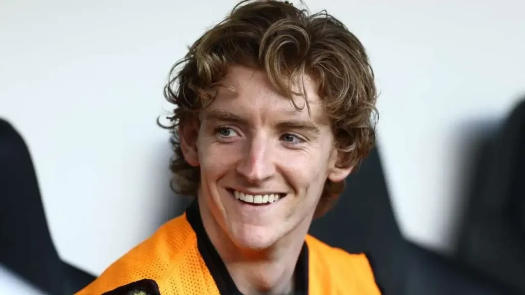 Anthony Gordon Height, Age, Wife, Stats, Net Worth And More