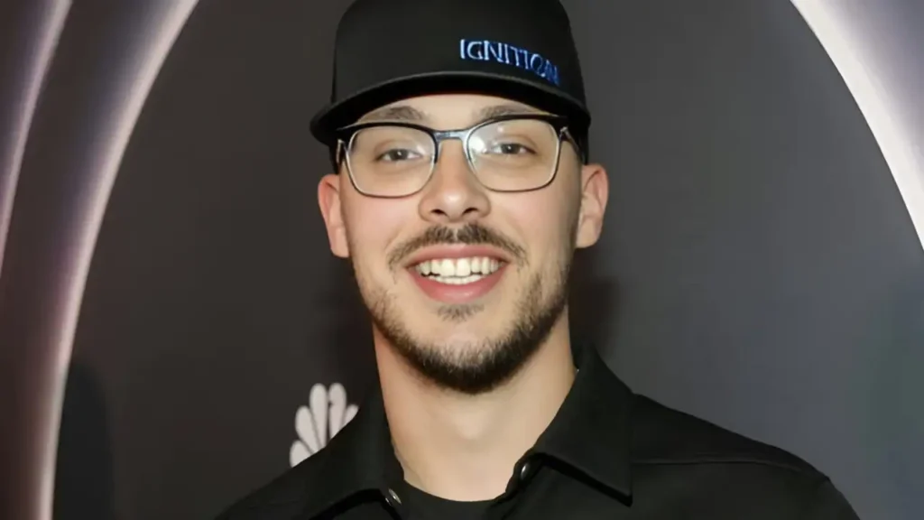 Chase Matthew Age, Height, Songs, Net Worth And More