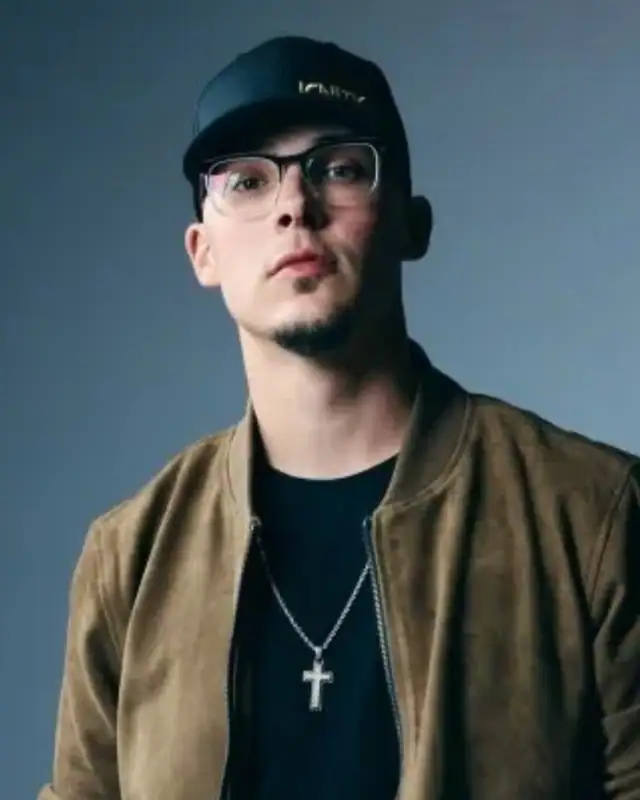 Chase Matthew Age, Height, Songs, Net Worth And More