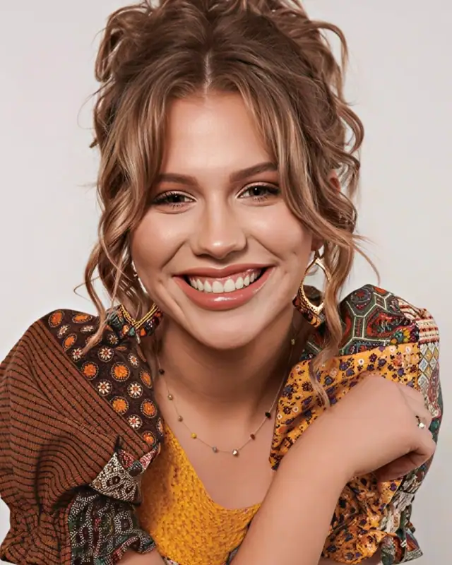 Hannah Harper Age, Height, Husband, Songs, Net Worth And More