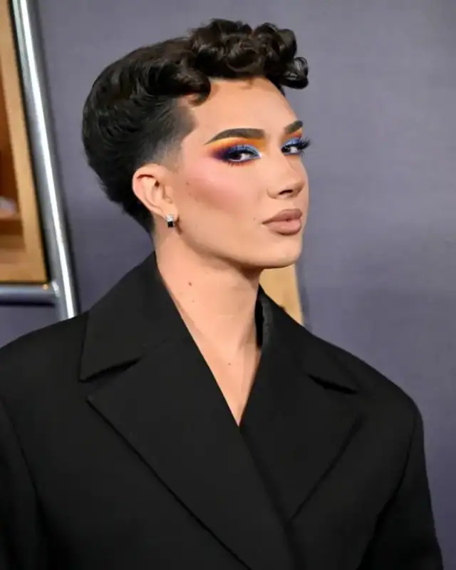 James Charles Age, Height, Partner, Net Worth And More