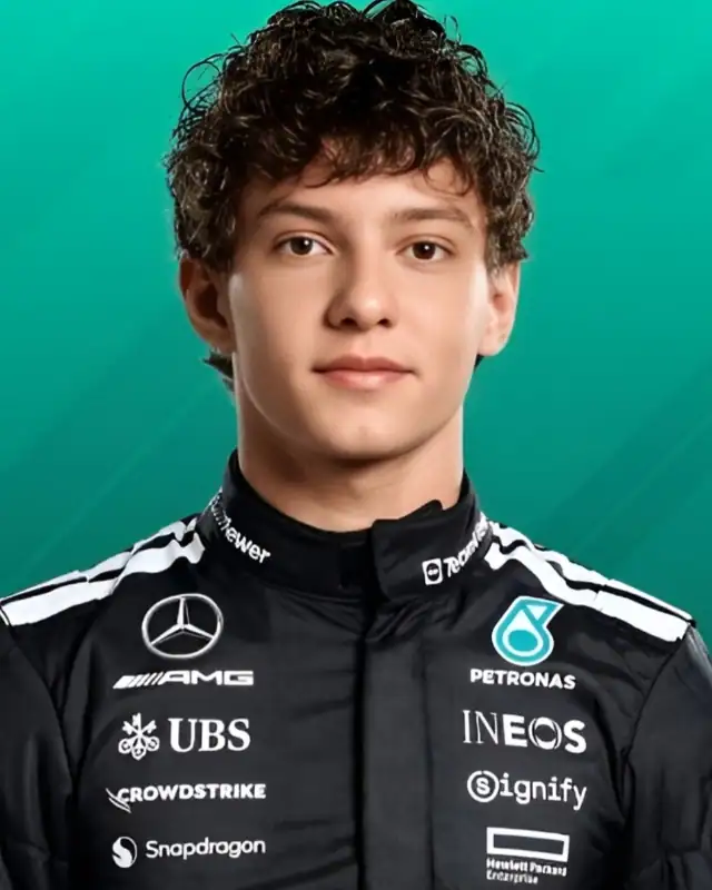 Kimi Antonelli Height, Age, Girlfriend, Medal, Net Worth And More