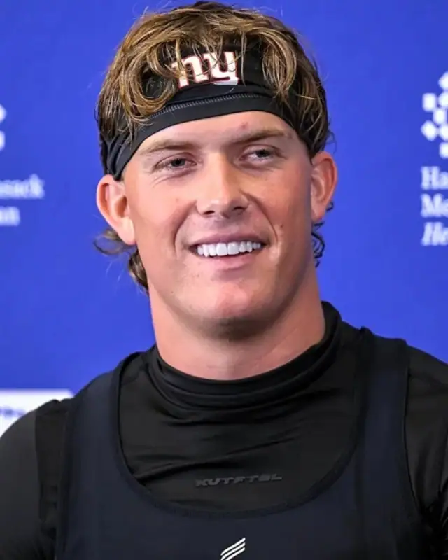Jaxson Dart Height, Age, Girlfriend, Stats, Net Worth And More