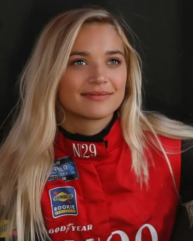 Natalie Decker Age, Height, Affairs, Net Worth And More