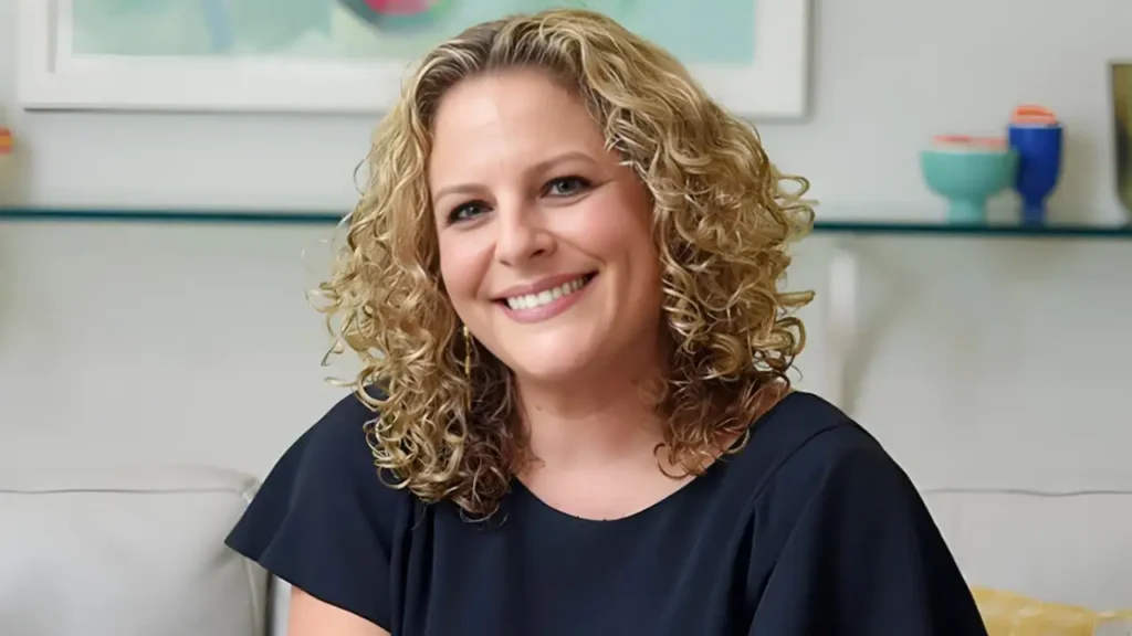 Jill Smokler Age, Height, Affairs, Books, Net Worth And More