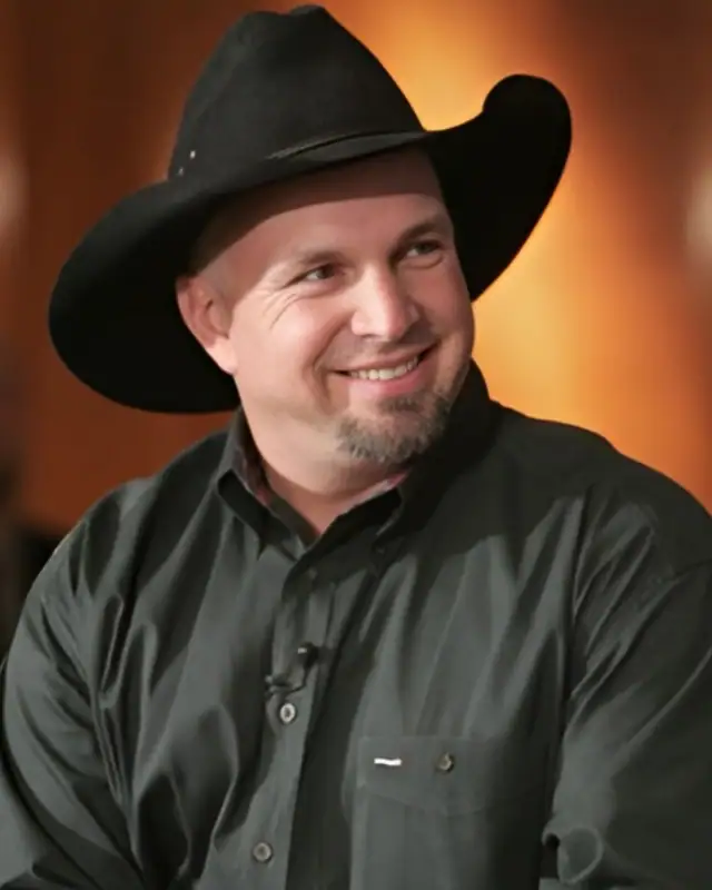 Garth Brooks Height, Age, Wife, Albums, Net Worth And More