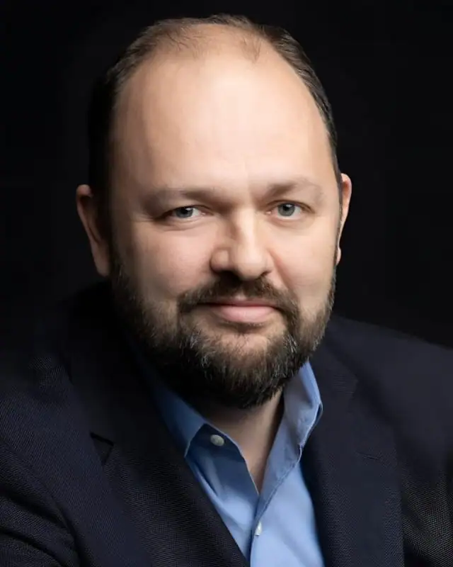 Ross Douthat Height, Age, Wife, Kids, Net Worth And More