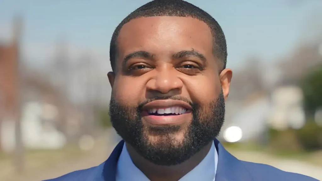 Donavan McKinney Height, Age, Wife, Net Worth And More