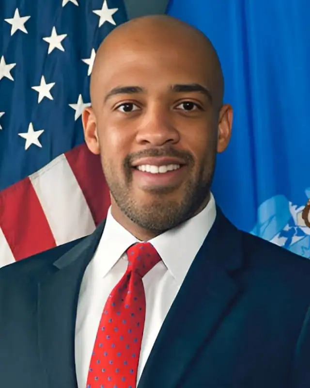 Mandela Barnes Age, Height, Affairs, Net Worth And More