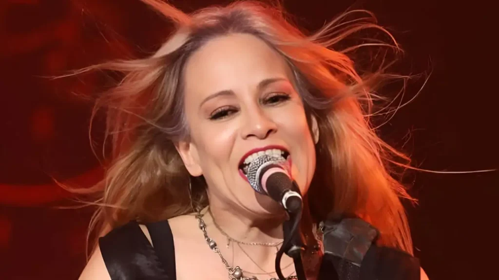 Jennifer Finch Age, Height, Affairs, Songs, Net Worth And More