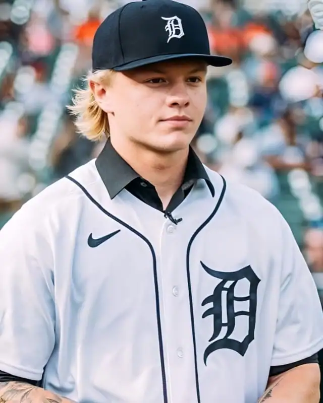 Max Clark Height, Age, Girlfriend, Stats, Net Worth And More