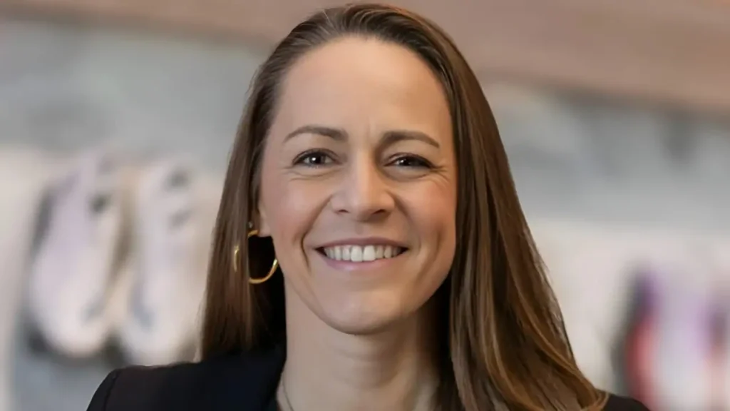 Jenny Simpson Height, Age, Husband, Net Worth And More