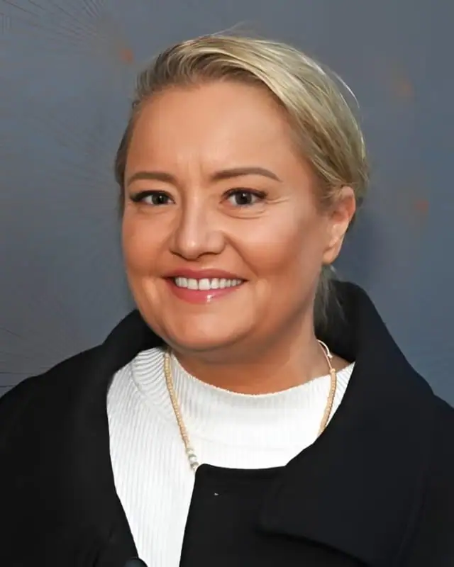 Lucy Davis Age, Height, Husband, Movies, Net Worth And More