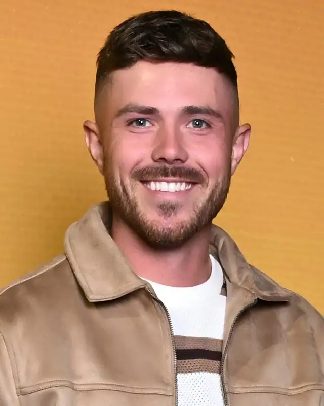 Nathan Gallagher Age, Height, Wife, Shows, Net Worth And More