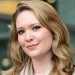 Sarah J. Maas Age, Height, Affairs, Books, Net Worth And More