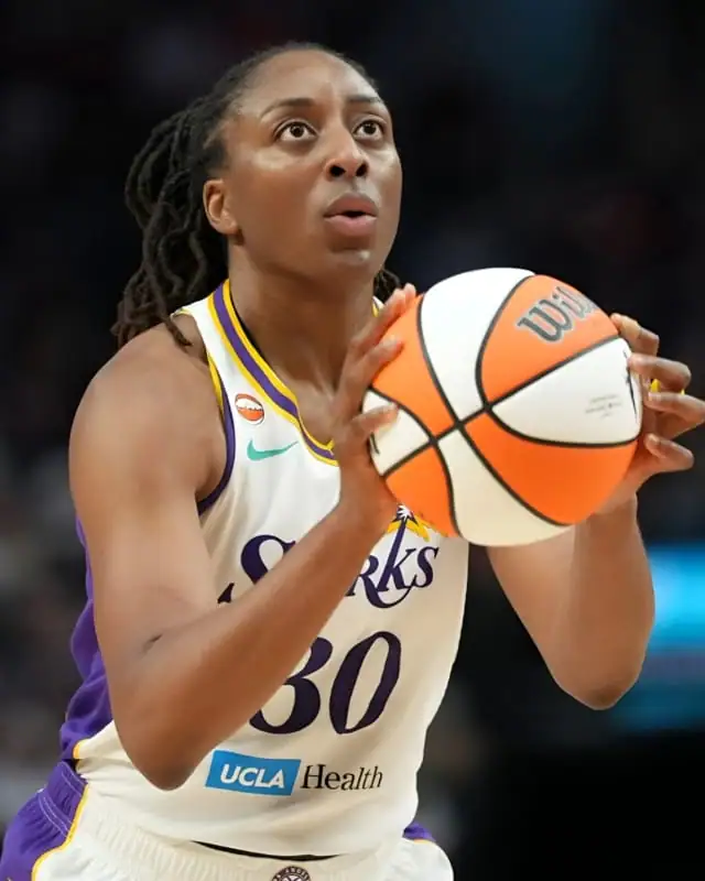 Nneka Ogwumike Height, Age, Affairs, Stats, Net Worth And More