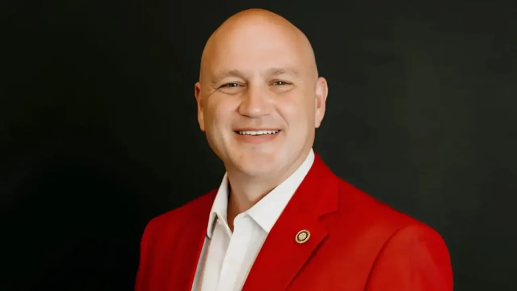 Denny Hoskins Age, Height, Wife, Net Worth And More