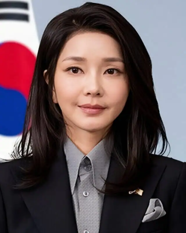 Kim Keon Hee Age, Height, Affairs, Net Worth And More