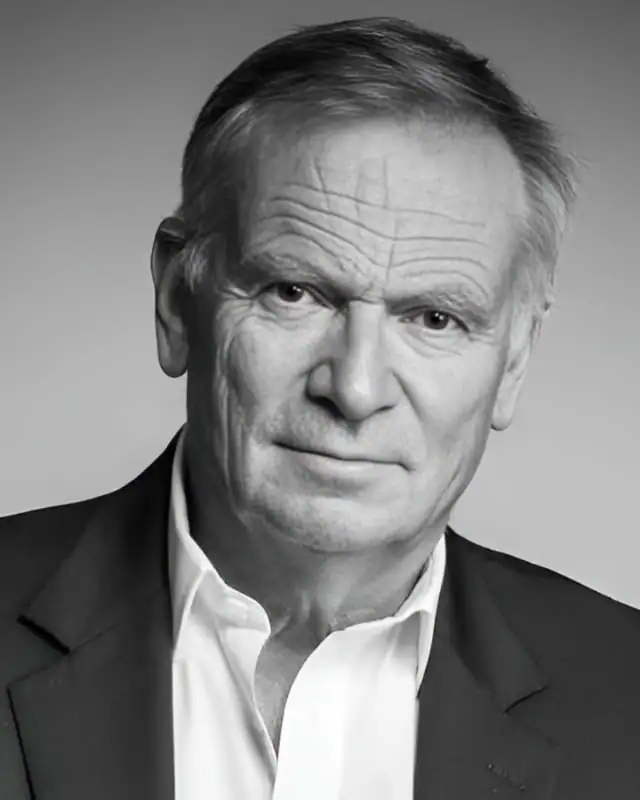 Jeffrey Archer Age, Height, Wife, Books, Net Worth And More