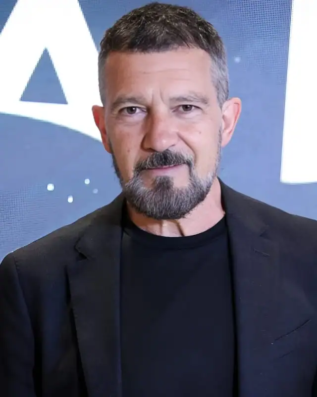 Antonio Banderas Age, Height, Wife, Movies, Net Worth And More