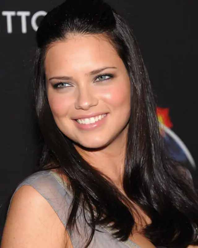 Adriana Lima Age, Height, Husband, Net Worth And More