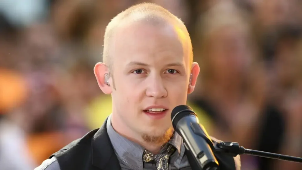 Isaac Slade Age, Height, Wife, Songs, Net Worth And More