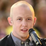 Isaac Slade Age, Height, Wife, Songs, Net Worth And More
