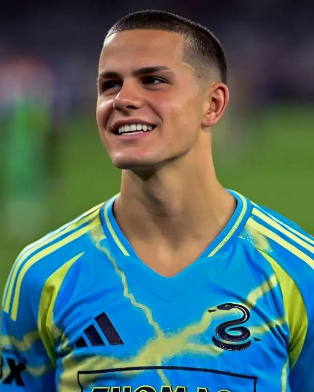 Cavan Sullivan Age, Height, Girlfriend, Stats & Net Worth