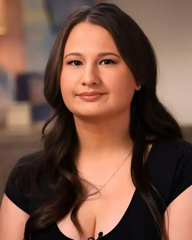 Gypsy-Rose Blanchard Age, Height, Husband, Net Worth