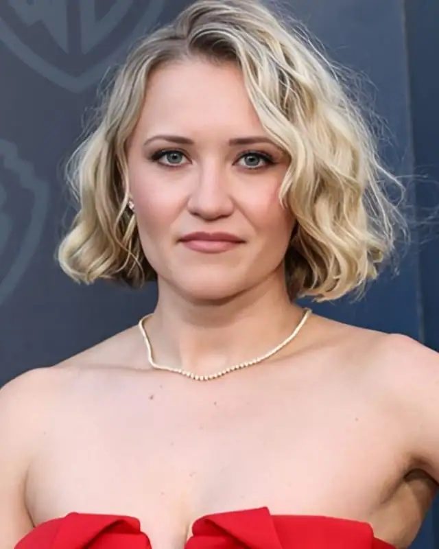 Emily Osment Age, Height, Husband, Songs, Net Worth And More